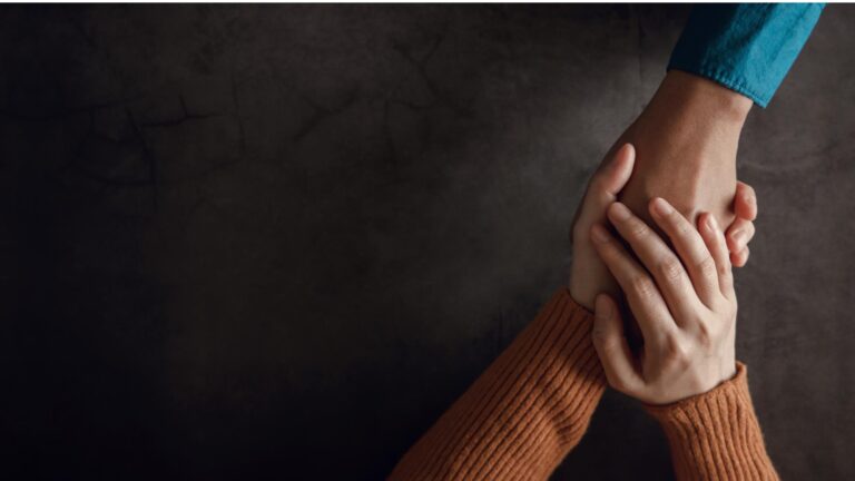 Growing Closer: 21 Days to More Trust, Openness & Belonging